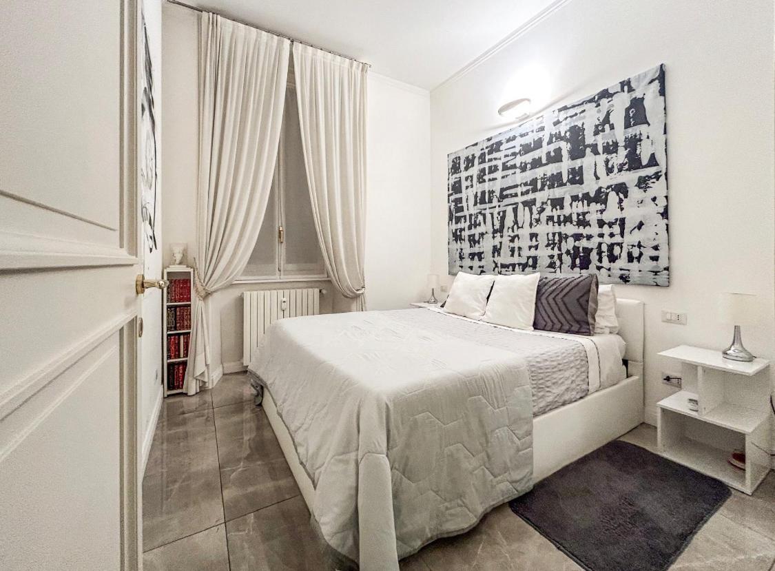 Casa Alberto Da Giussano, Elegante Bilocale In Centro Con Balcone Sul Parco Milánó Kültér fotó
